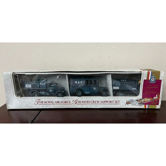 Vintage Lledo WWII RAF Ground Crew Support Set 3 Vehicles Battle of Britain new - Picture 1 of 13